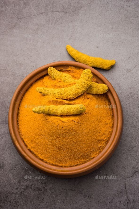 Organic turmeric powder used as natural food colorant in food manufacturing